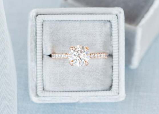engagement ring prong