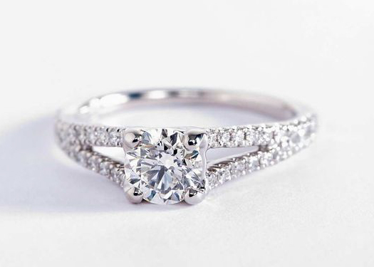 engagement ring trellis