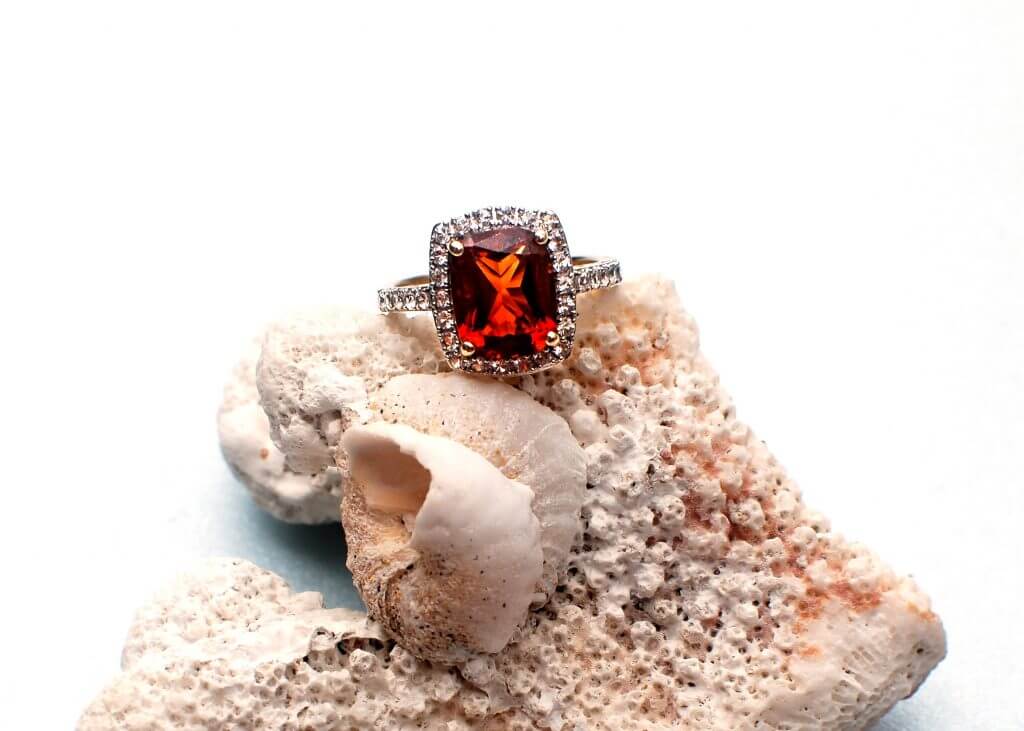 engagement ring halo