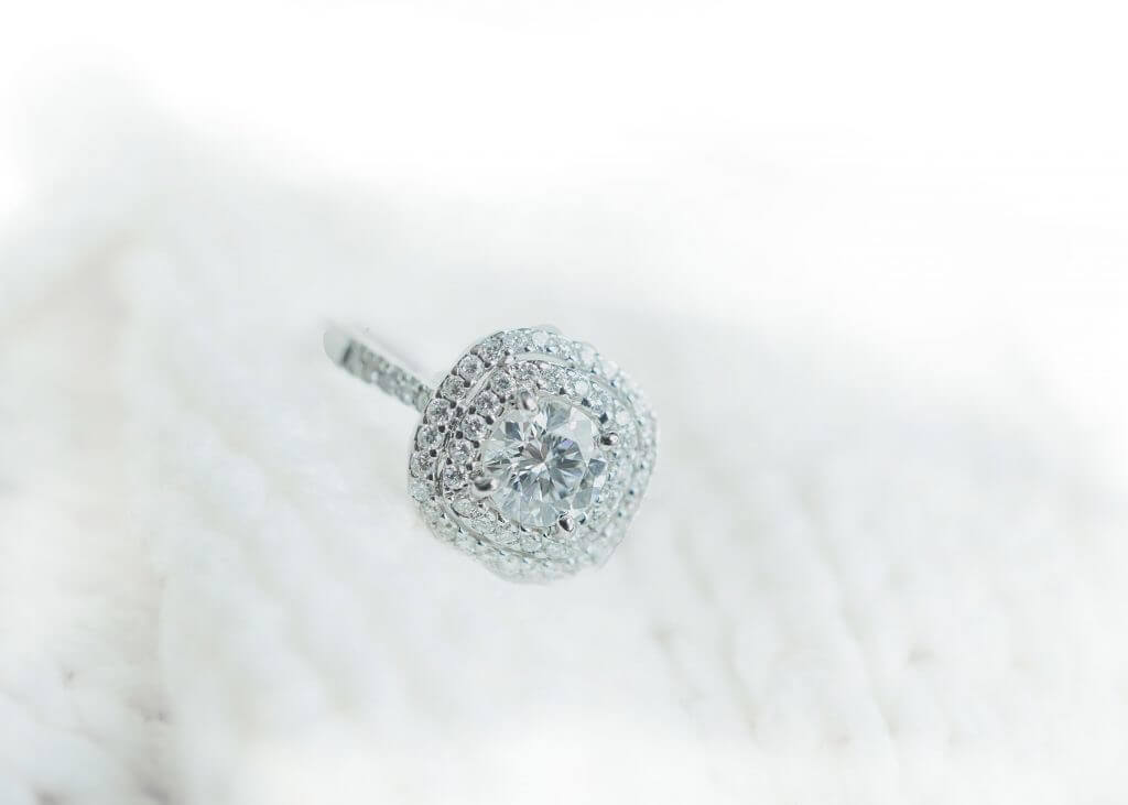 engagement ring halo