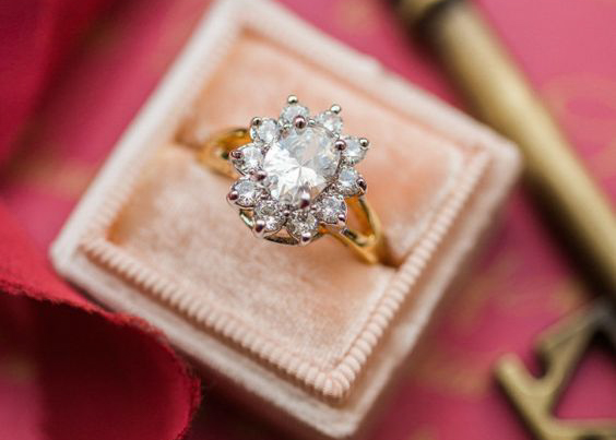 engagement ring cluster