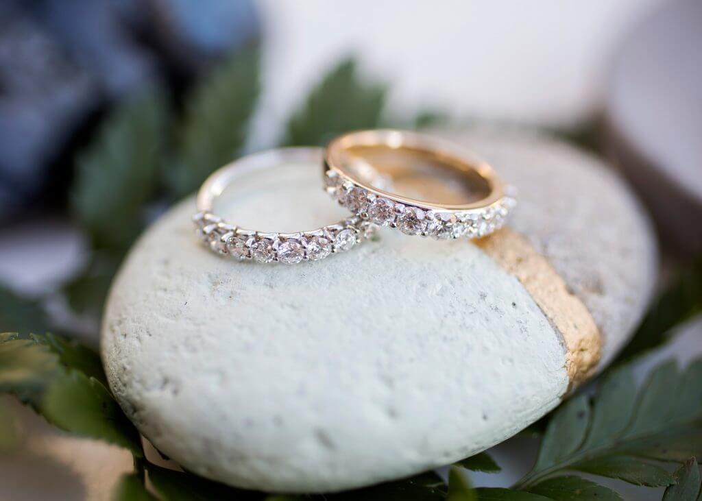 engagement ring bar