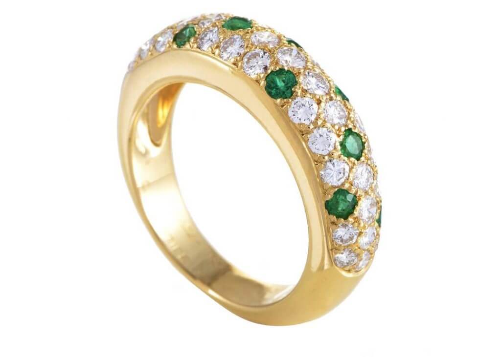 engagement ring pave